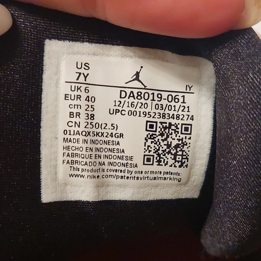 Nike Air Jordan 13 - Picture 10 of 13